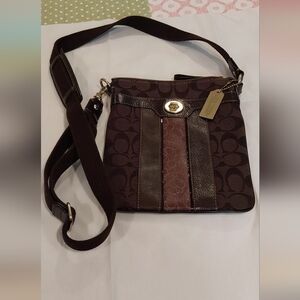 ⭐️Coach Crossbody Bag ⭐️